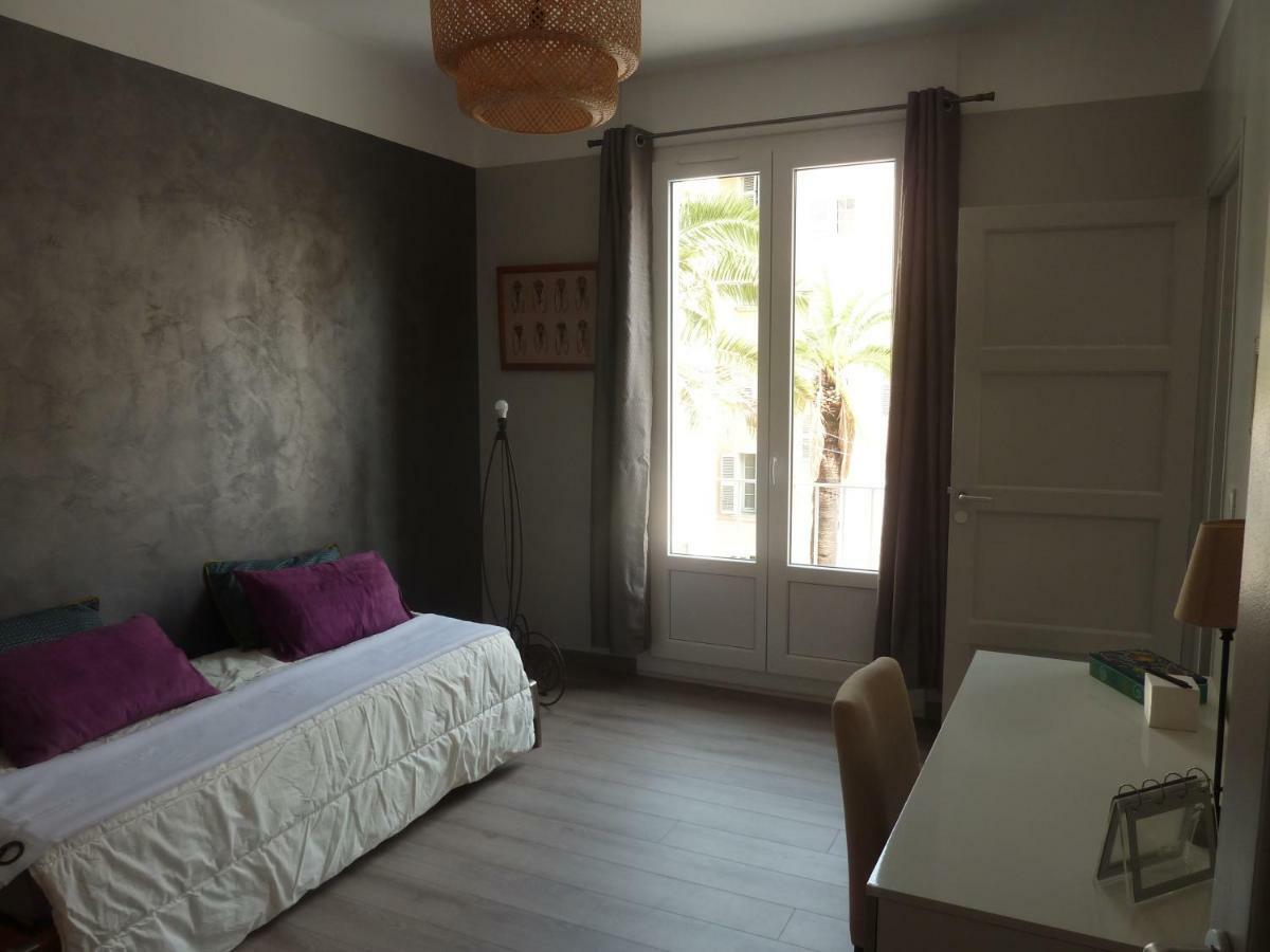 Riopassions La Desiree Apartment Toulon Bagian luar foto